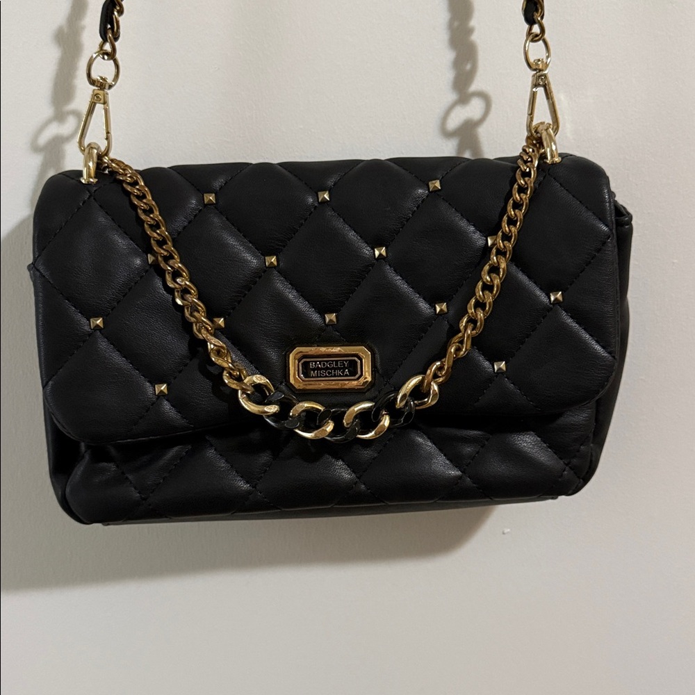 Badgley Mischka Black Quilted Crossbody with Gold Chain - Picture 3 of 16